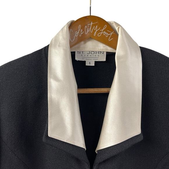 St. John Evening Santana Knit Black Blazer Jacket Rhinestones Zip 6 - Picture 2 of 6